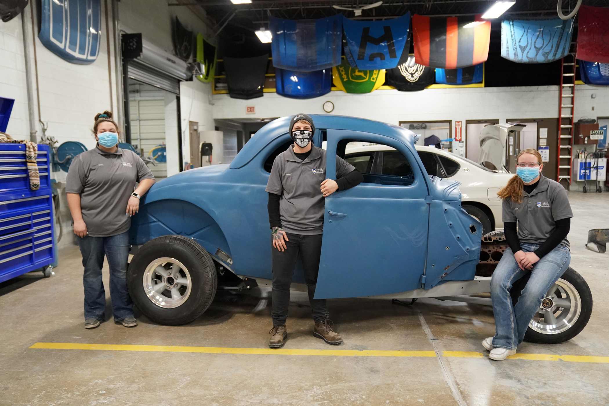 Auto Body Women